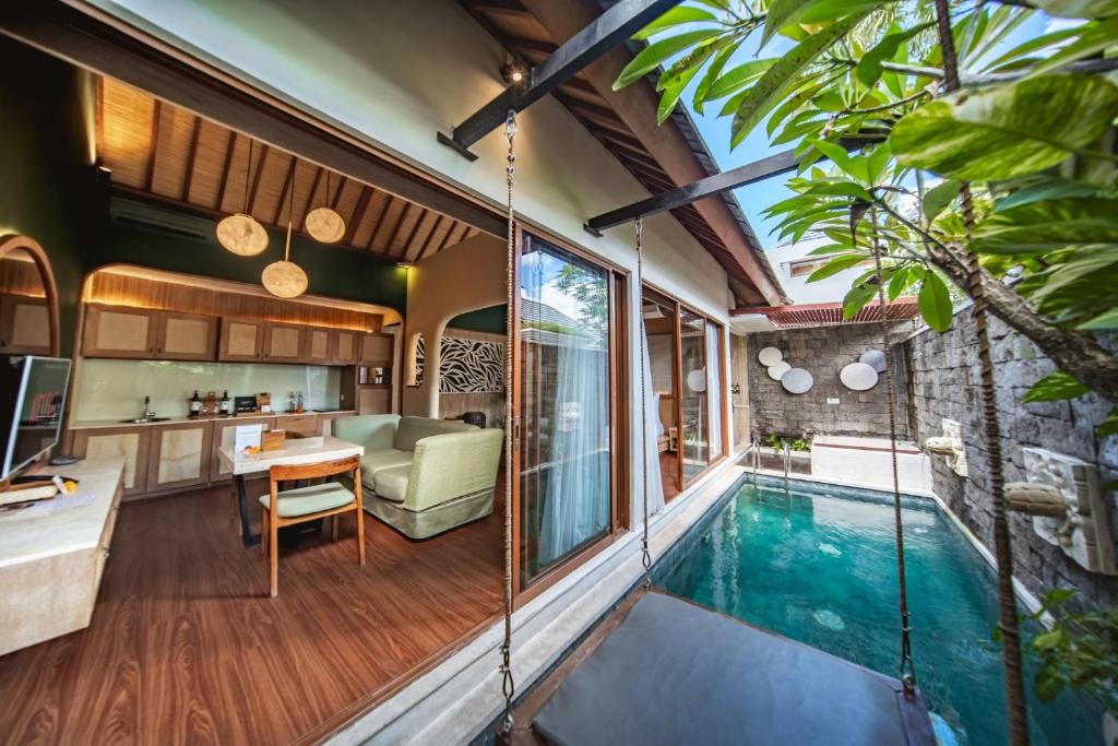 VVIE Villa Naldehra Shimla – Luxury 4 & 5 BHK Villas Near Naldehra
